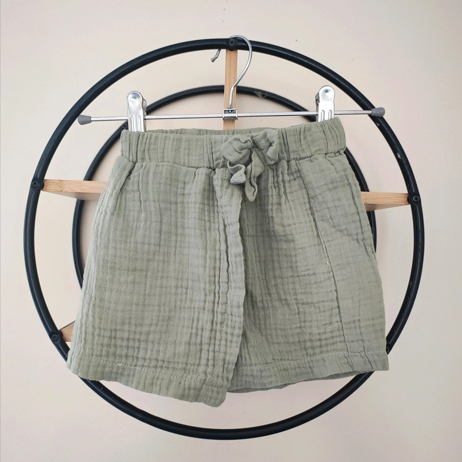4 ans short été léger kaki étiquette coupée